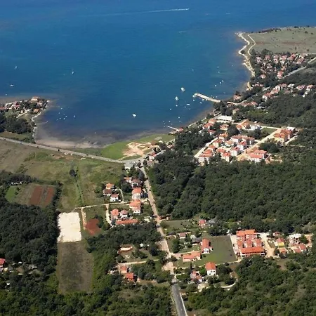 Alenka Nyaraló Novigrad Istria