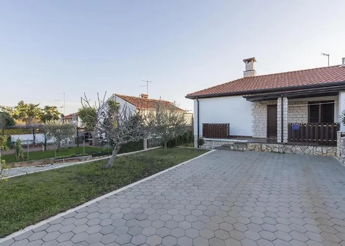 Alenka Novigrad (Istria)